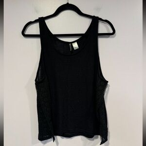 H&M‎ Divided black split side lace tank top